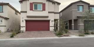Furnished 4-Bedroom Home with Loft Gallery 1