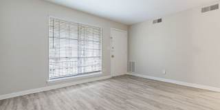 Celeste Manor - 1 Bedroom / 1 Bathroom, Updated Gallery 26