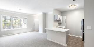 The Columns at Hiram Gallery 19