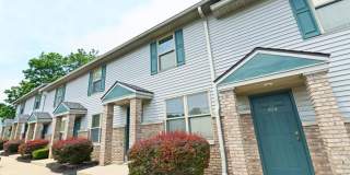 3 story, 3.5 bedroom! Gallery 1