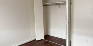 Lincoln Village Gallery 10