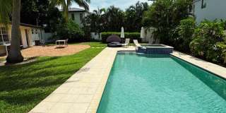 300 NE 7th Street Gallery 16