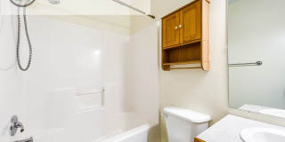 Beautiful 3 Bed 2 Bath Home in Quiet Neighborhood Gallery 7