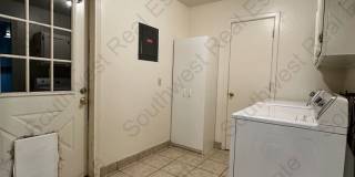 Spacious 3 bedroom, 2 bathroom Home. PET FRIENDLY! Gallery 7