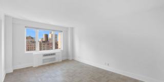926 Park Ave Gallery 4