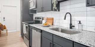 UNITi Montrose Gallery 6