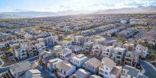 Tri-Level Three Bedroom Home with Spectacular City & Mountain Views Gallery 47