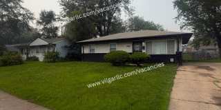 Very spacious  • 3 Bedroom • 1 Bathroom home. Gallery 1