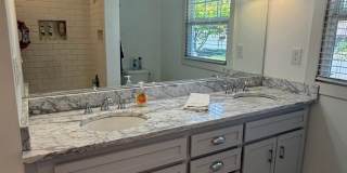 Spacious 4-Bedroom Home Plus Large Bonus Space – West Slope Vista Hills Gallery 17