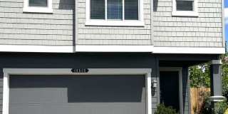 Puyallup - Beautiful 4 bedroom, 2.5 bath home! Available Now! Gallery 1