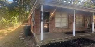 582 Lundee St Gallery 1