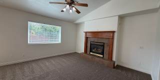 SPACIOUS HOME IN LAVERKIN FOR RENT! Gallery 9