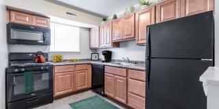 Fallstaff Manor Gallery 8