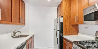 881 8th Ave Gallery 4