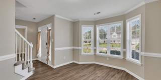 Spacious 4BR/2.5 Bath in the Jacksonville Commons Area Gallery 4