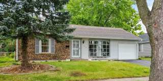 720 Country Lane S Gallery 2