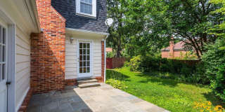 10239 GAINSBOROUGH Road Gallery 21