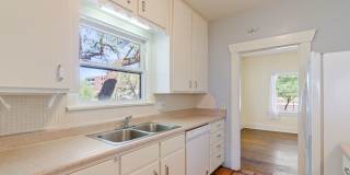 3 Bed 2 bath home PERFECT for U of A Students, Faculty and Staff! Gallery 10