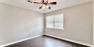 Updated Comfort with a Downstairs Primary Suite in Jenks Gallery 26