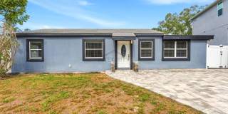 4 Bed/2 Bath, 1,360 Sqft - 4746 W Anita Blvd Tampa, FL 33611 Gallery 1
