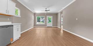 Charming 2-Bed Home for Rent in East Memphis Gallery 3
