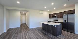 LAKE VIEW- 3 Bedroom Condo Gallery 21
