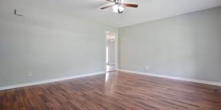 Pet Friendly Three Bedroom! Gallery 5