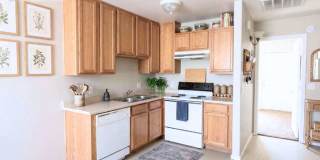 8281 West Sandy Lane Gallery 4