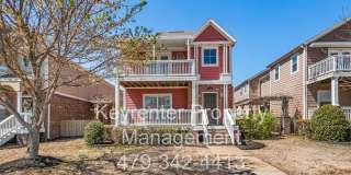 Beautiful Two-Story House. Gallery 1