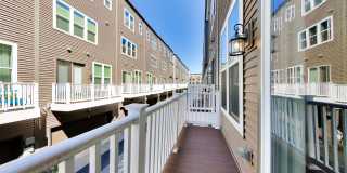 Fresh and Ready 4Bed/4.5Bath Beautiful 4 level TH + 2 Car Garage Gallery 18