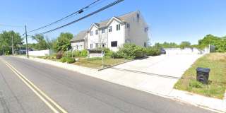 710 LAUREL Road Gallery 1