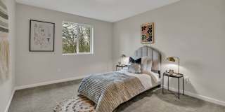 Award winning school district! 4 bedroom with RV and boat parking! Gallery 27