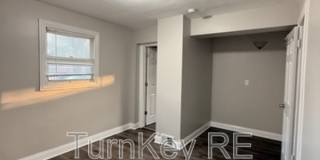 17002 Greenbay Avenue Gallery 6