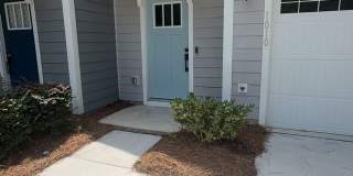 3 Bedroom, 2.5 Bathroom Townhome in Crescent Cove - Summerville Gallery 1