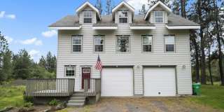Spacious 3BR Home with 2.5 Baths Near Palisades Park – 5819 W Greenwood Rd Gallery 1