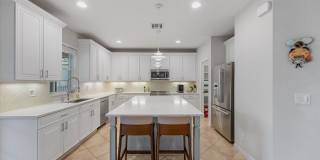 10731 Ivanhoe Lane Gallery 1
