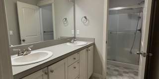 Newer 2 Story Home in Newberg   SHOWINGS  START  MAY 15th Gallery 23