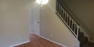 909 East Lodge Drive Gallery 7