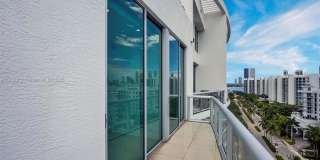 3131 NE 188th St Gallery 79