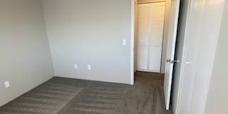 River Walk Apartments Gallery 88
