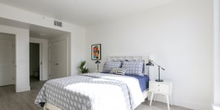 Hollis Oak Gallery 4