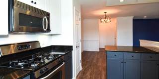 Everyday conveniences are all just moments away, offering the perfect balance of comfort, convenience, and vibrant neighborhood living. Gallery 11