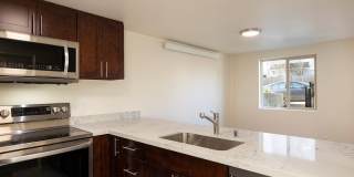 Newly Remodeled 3BR w/ In-Unit W/D, Private Entry & Designer Finishes – Pet Friendly! Gallery 15