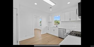 2501 S Maple Street Gallery 9
