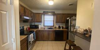 2 Bed 2.5 Bath Condo Gallery 1