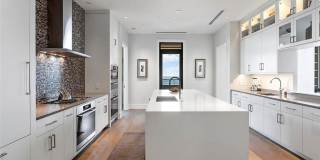 3376 Peachtree Road NE Gallery 21