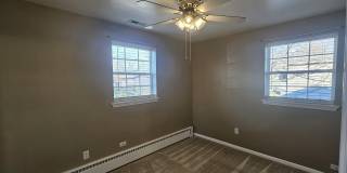 1055 Kenmore Avenue Gallery 9