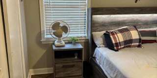 Fully Furnished and Move-in Ready: Charming 2BR/1BA Home Gallery 12