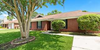 Home in Piercefield Richmond Hill, Ga 4 bedroom 2 bath!! Available in Nov 2026!! $1000 OFF FIRST FULL MONTH’S RENT WITH AN ACCEPTABLE APPLICATION & CREDIT. Gallery 1