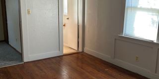 Cute duplex right on OU Campus Gallery 5